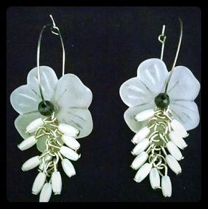 Beautiful flower beaded earrings